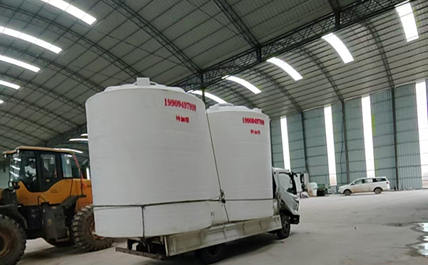 特加厚酒泉塑料大桶装车运输交付实录